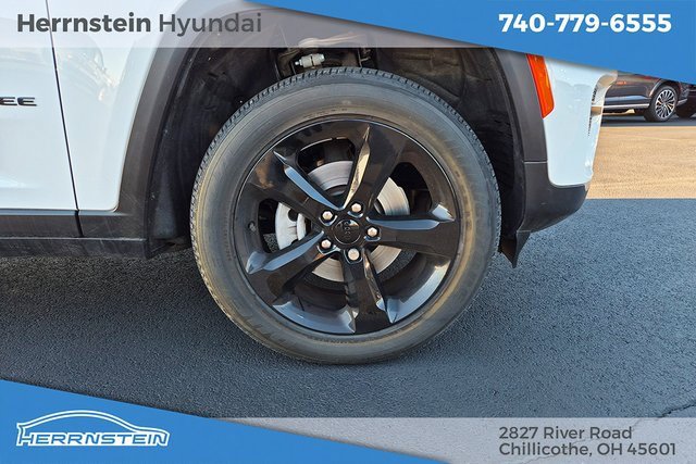 Used 2022 Jeep Grand Cherokee Altitude image 29