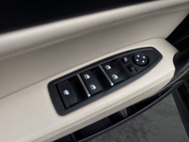 Used 2018 BMW 230i Convertible RWD image 22