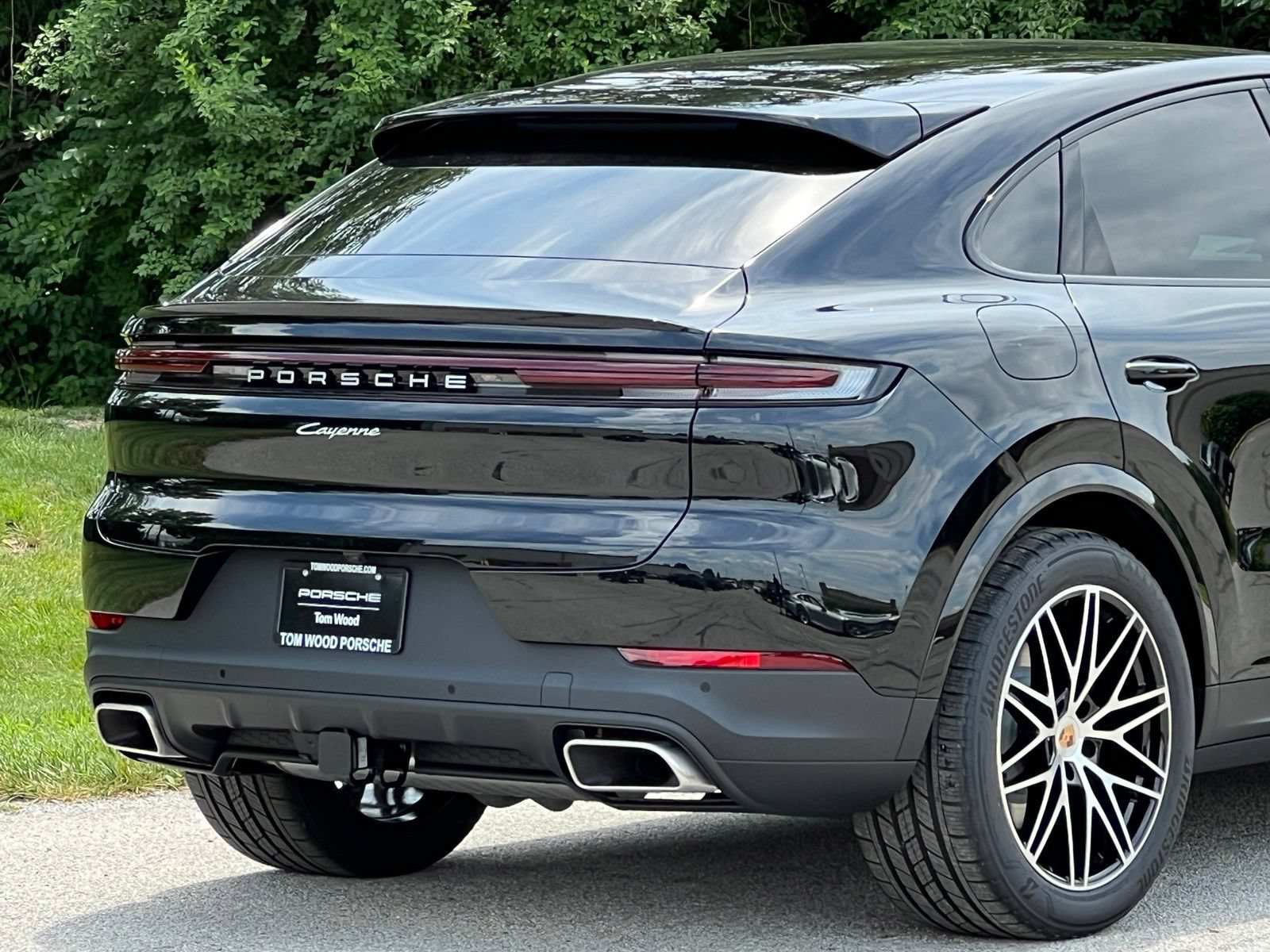 New 2026 Porsche Cayenne Coupe AWD/4WD image 9