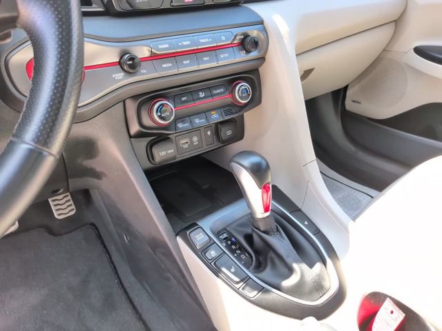 Used 2020 Hyundai Veloster Turbo Ultimate image 21