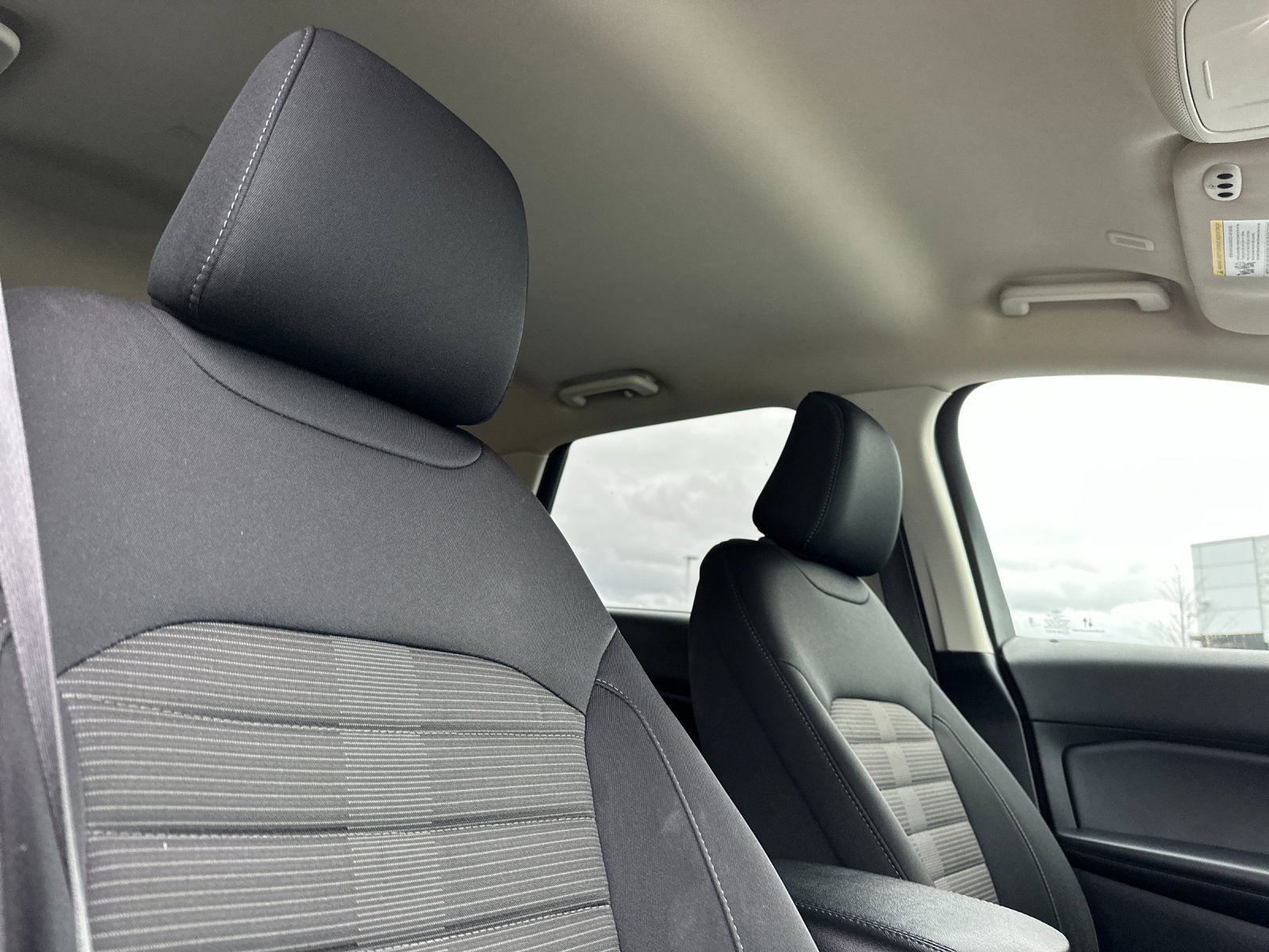 Used 2023 Ford Edge SEL image 17