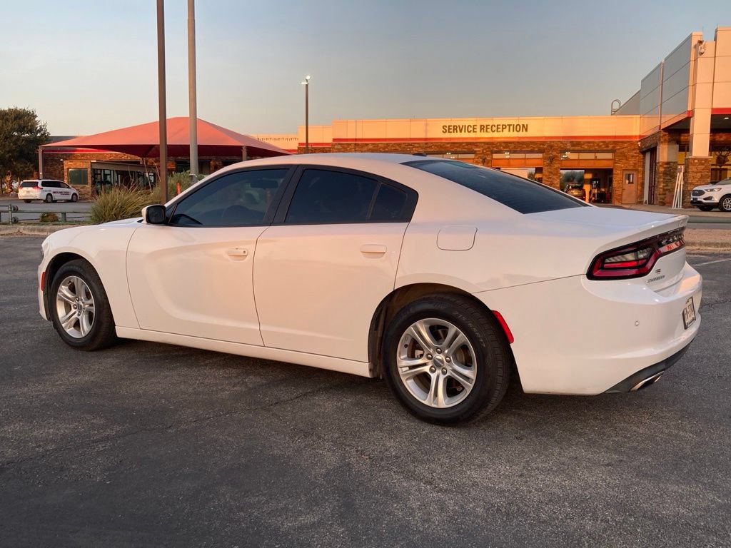 Used 2021 Dodge Charger SXT w/ Leather Interior Group RWD image 5