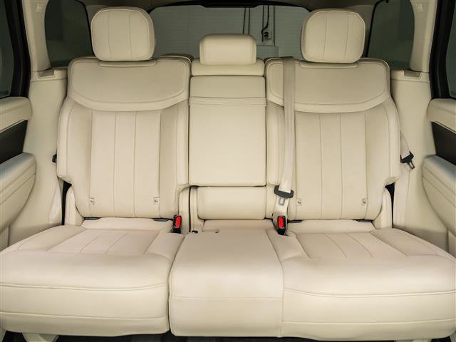 Used 2023 Land Rover Range Rover SE AWD/4WD image 16