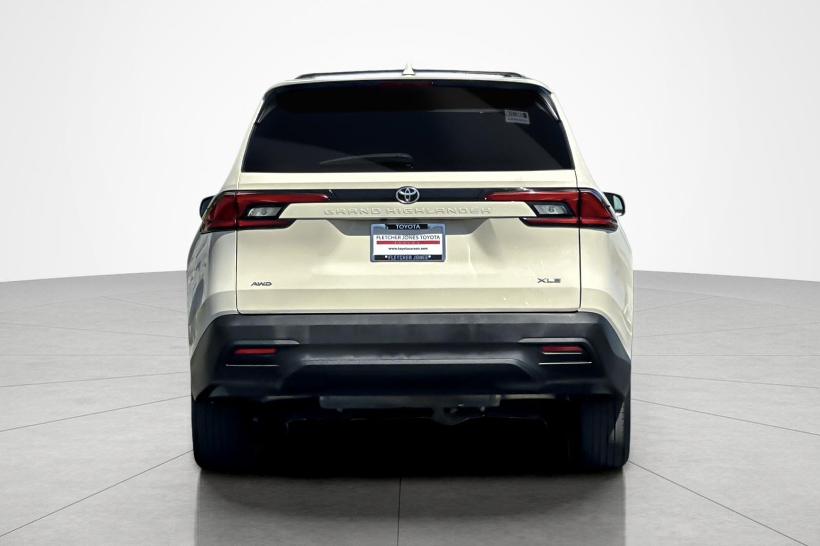 Certified 2024 Toyota Grand Highlander FWD image 4