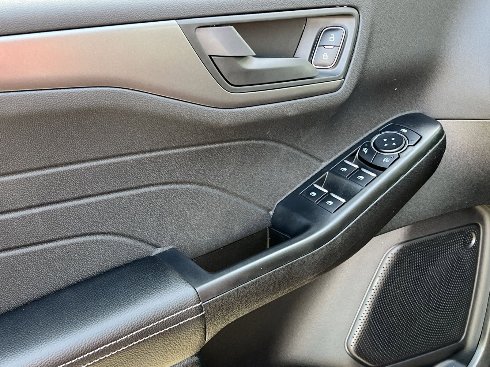 New 2026 Ford Escape Active w/ Cold Weather Package image 15