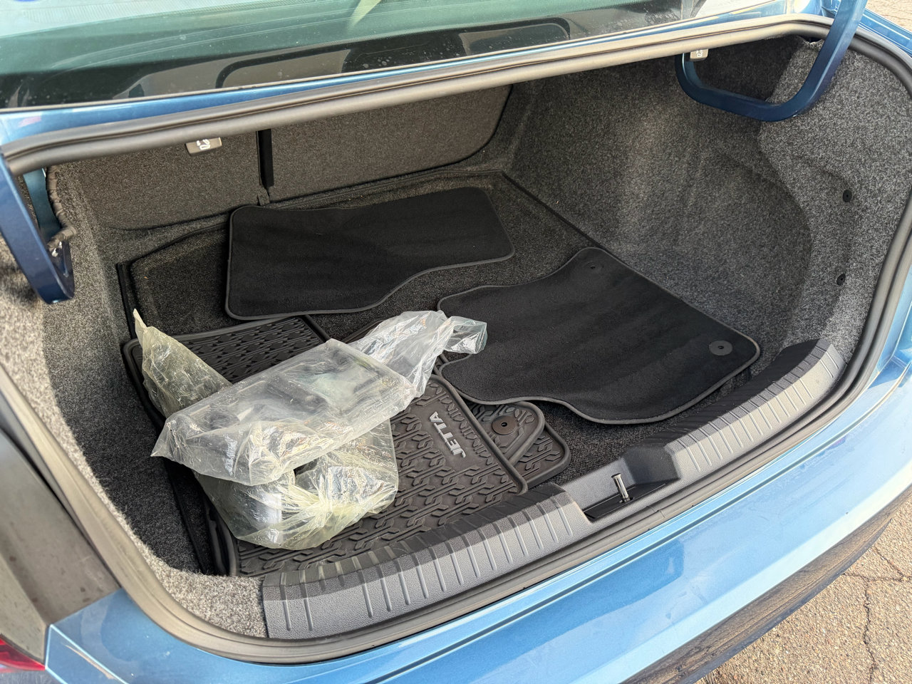 Used 2020 Volkswagen Jetta SE image 65