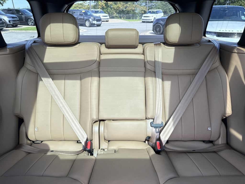 New 2025 Land Rover Range Rover SE AWD/4WD image 27
