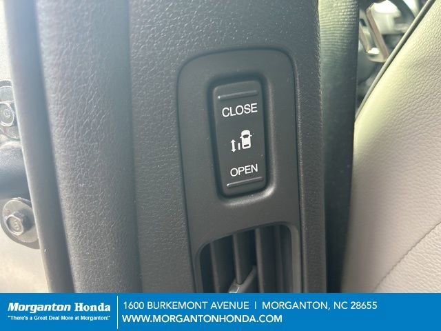 Used 2024 Honda Odyssey Elite image 30
