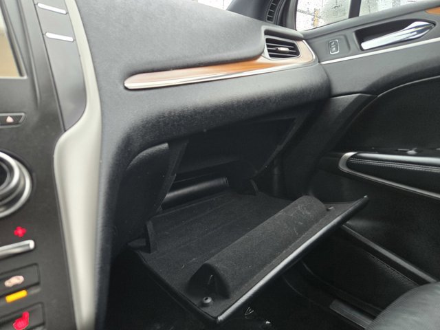 Used 2019 Lincoln MKC Reserve w/ MKC Climate Package image 14