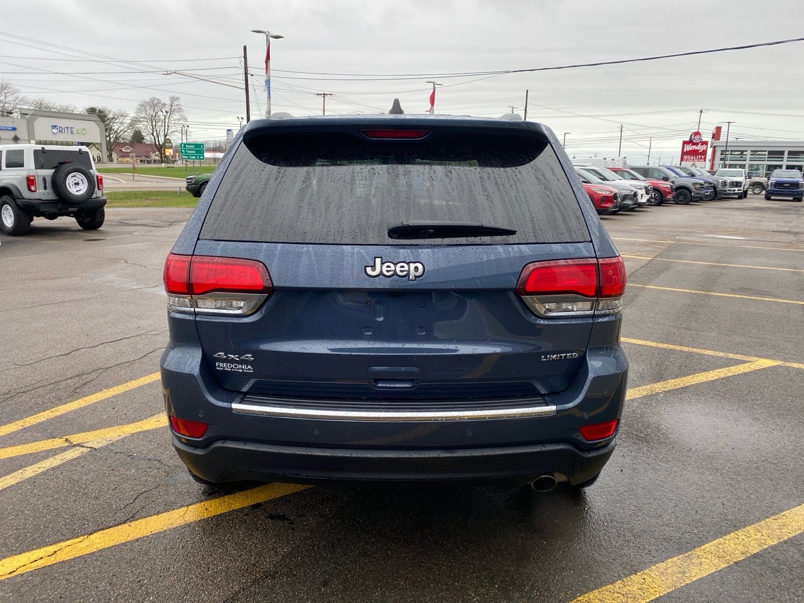 Used 2021 Jeep Grand Cherokee Limited AWD/4WD image 4