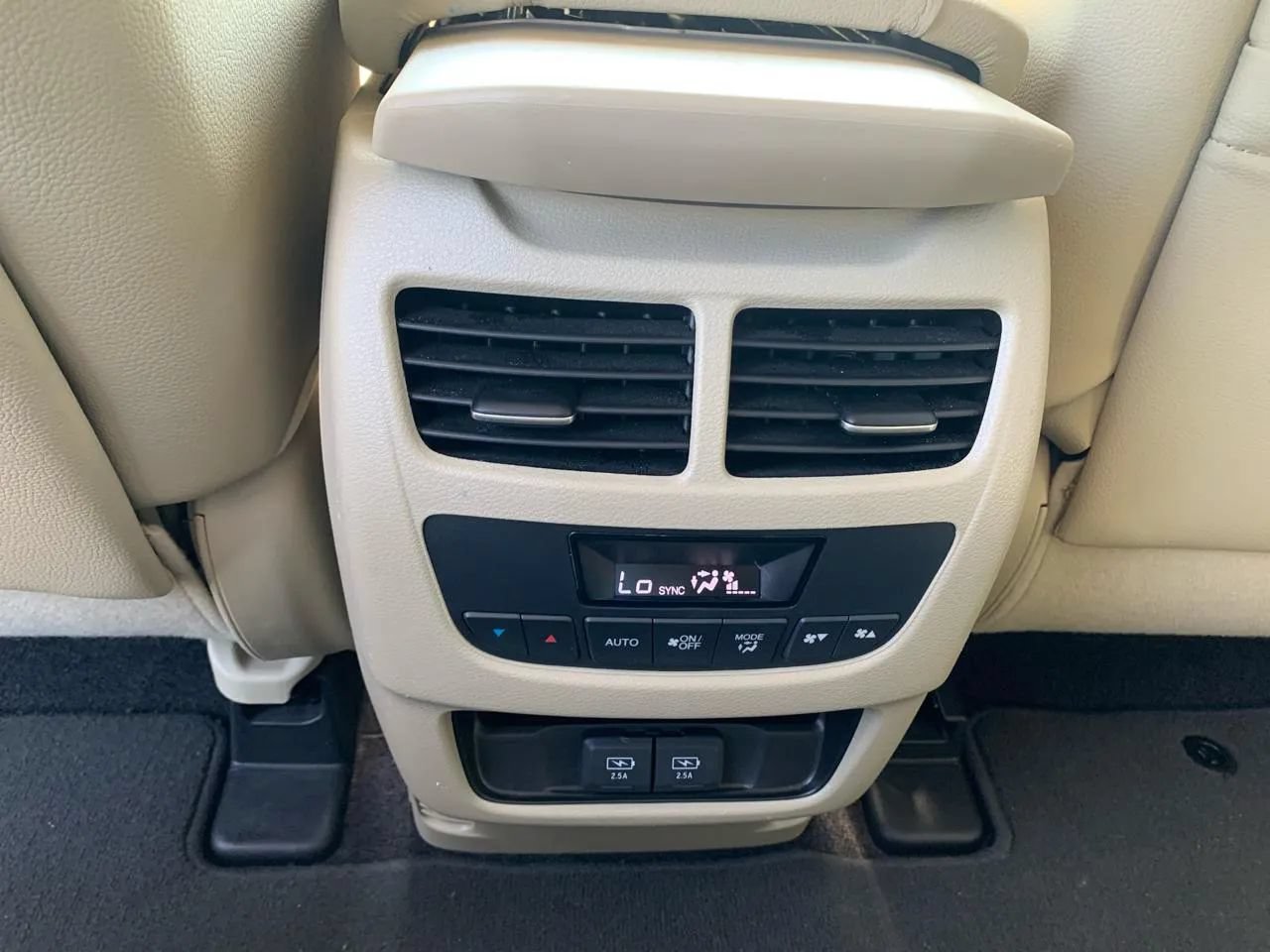 Used 2019 Acura MDX FWD image 12