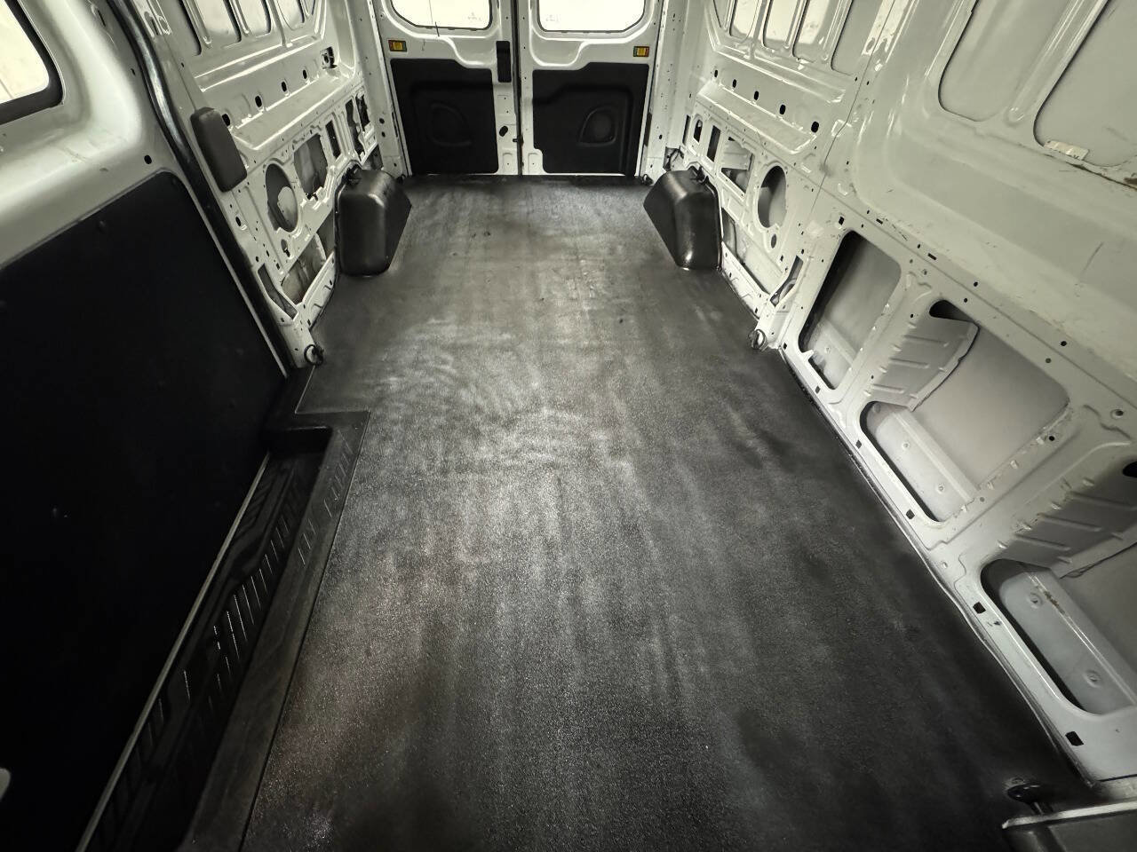 Used 2020 Ford Transit 250 250 3dr SWB Medium Roof Cargo image 42