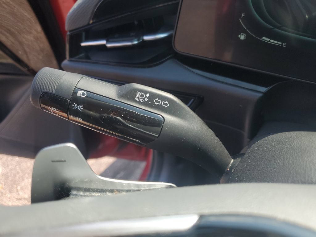 Certified 2023 Kia Niro EX FWD image 11