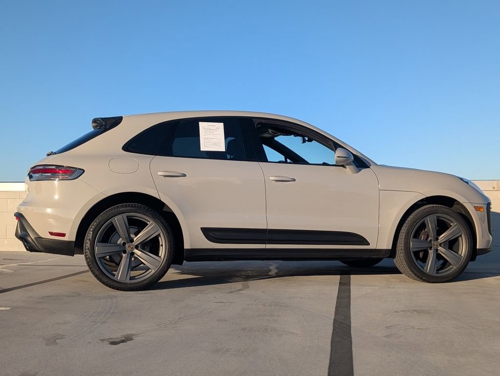 Certified 2022 Porsche Macan image 24