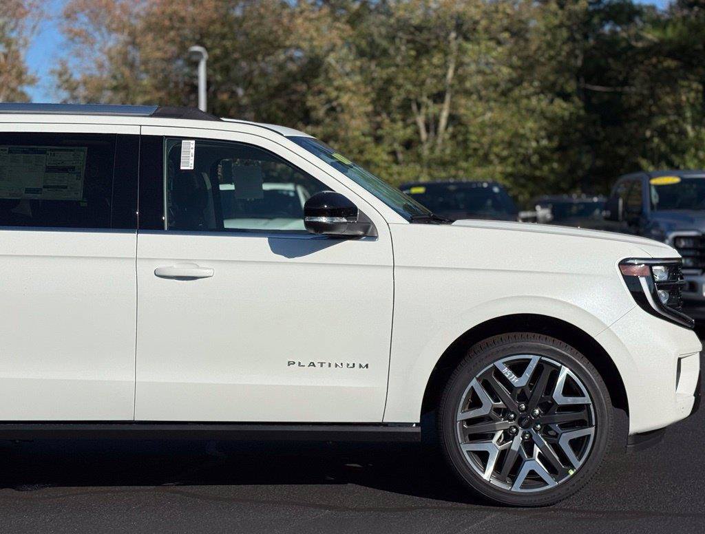 New 2027 Ford Expedition Max Platinum w/ Platinum Ultimate Package AWD/4WD image 2