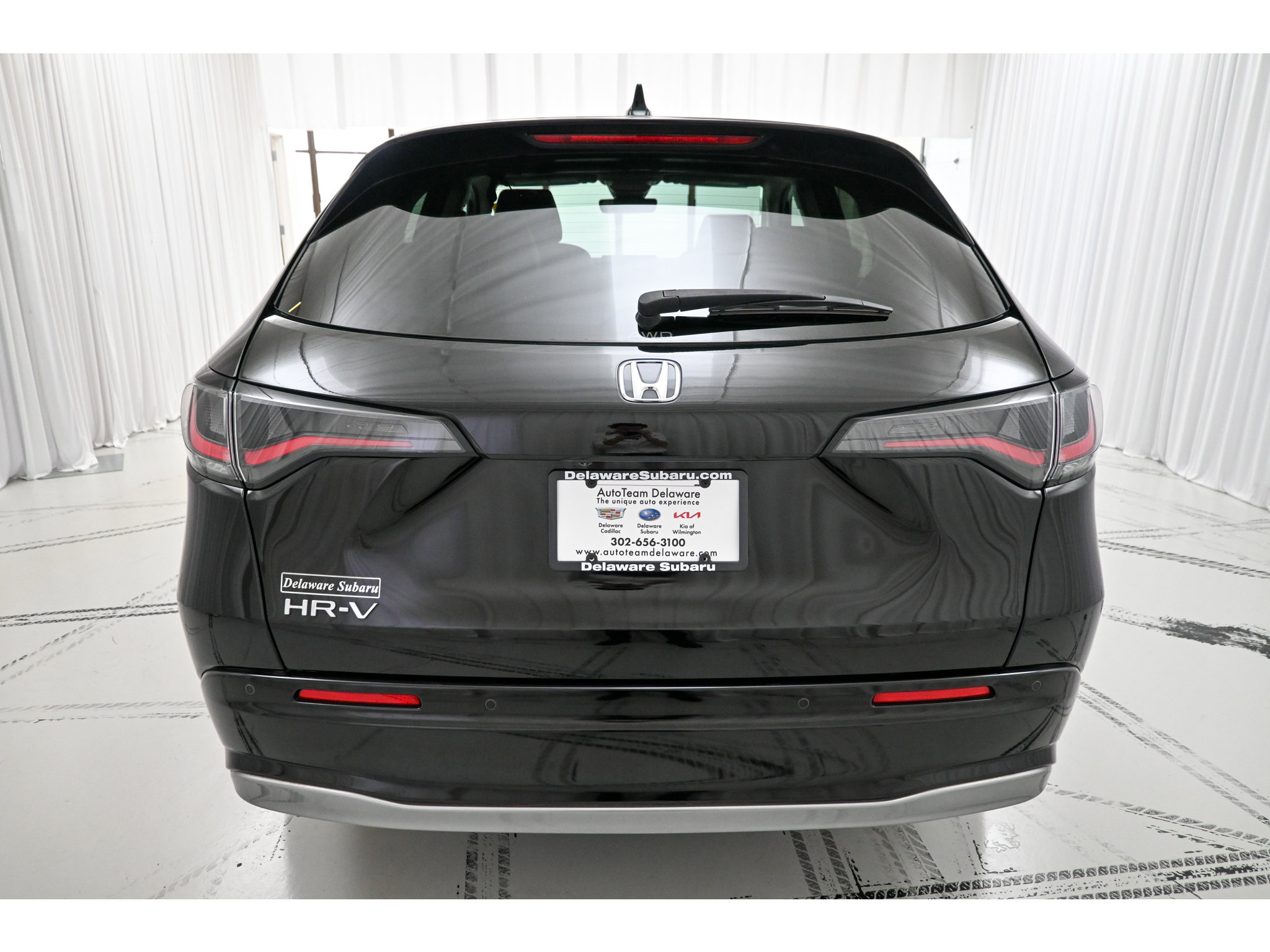 Used 2024 Honda HR-V EX-L image 6