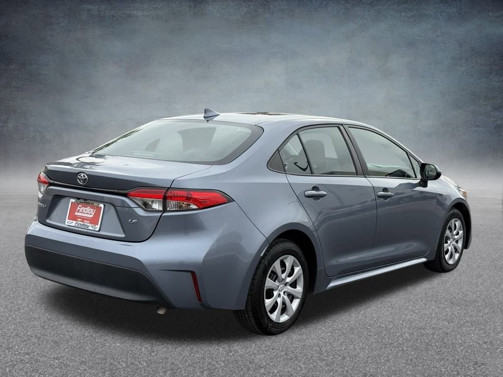 Used 2023 Toyota Corolla LE image 3