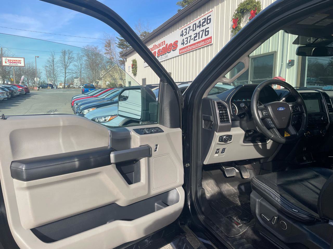 Used 2017 Ford F150 XLT w/ Equipment Group 302A Luxury image 12