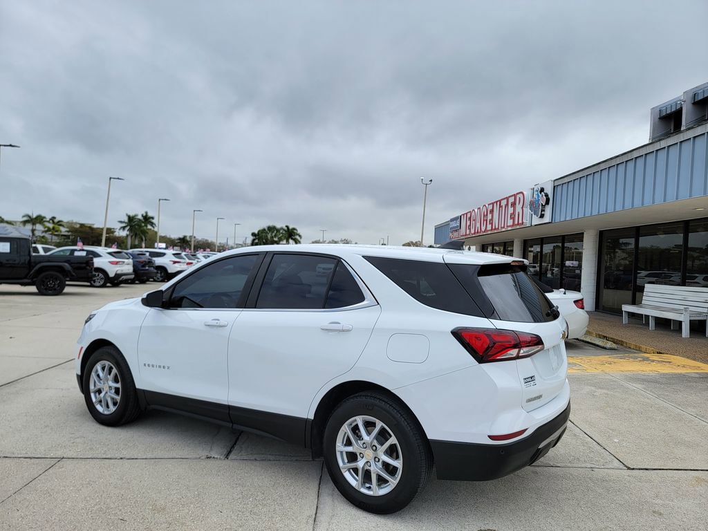 Used 2024 Chevrolet Equinox LT FWD image 3