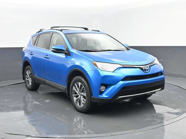 Used 2016 Toyota RAV4 XLE AWD/4WD image 3