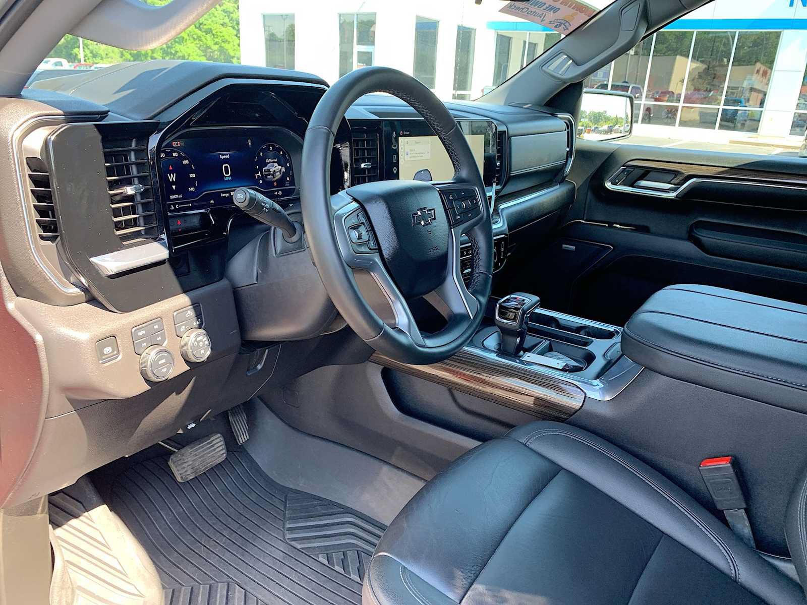 Certified 2024 Chevrolet Silverado 1500 LT Trail Boss w/ Convenience Package II AWD/4WD image 10