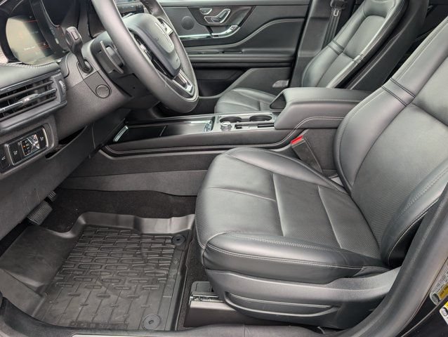 Used 2025 Lincoln Corsair Reserve FWD image 15