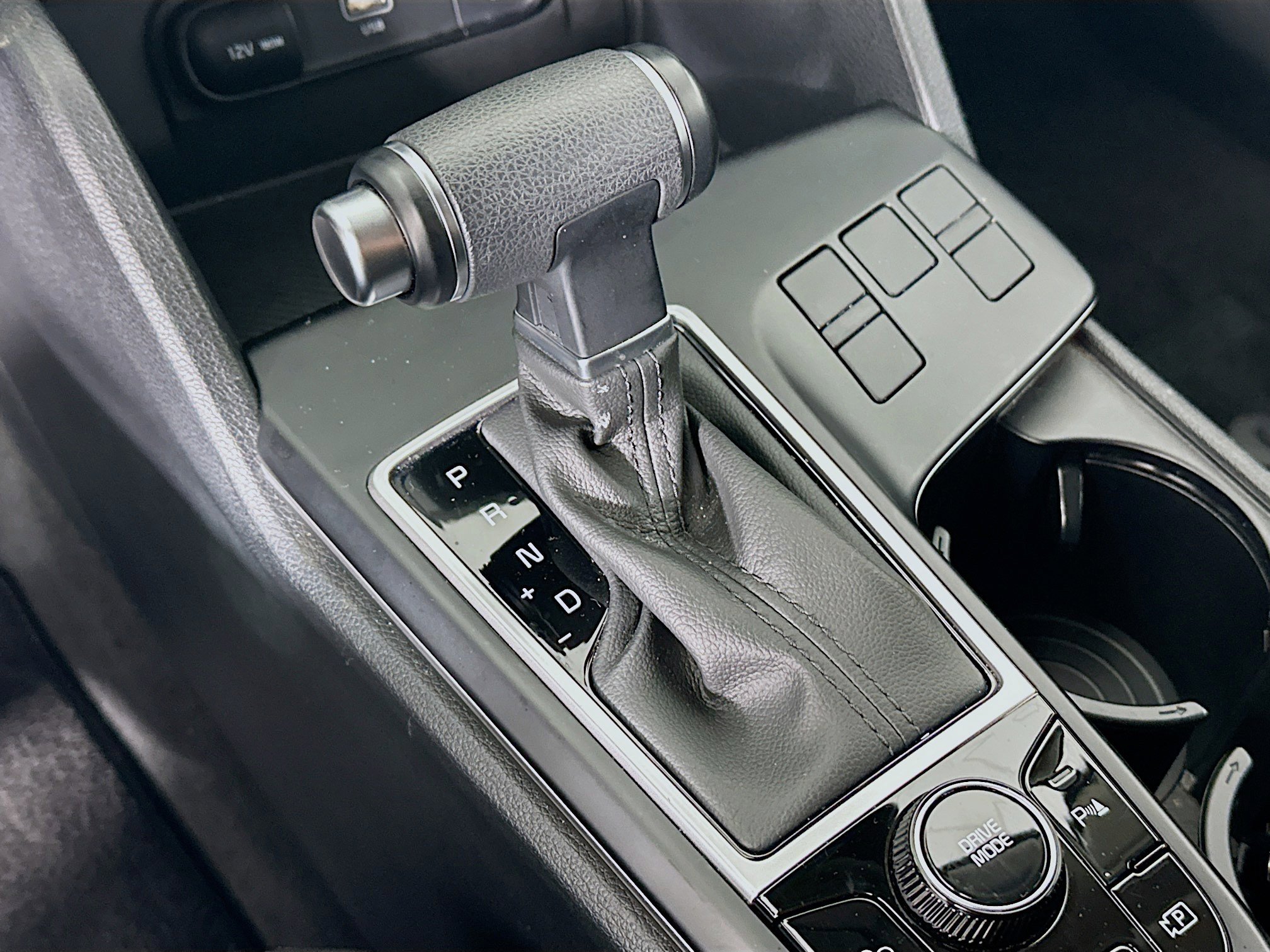 Used 2025 Kia Sportage LX image 23