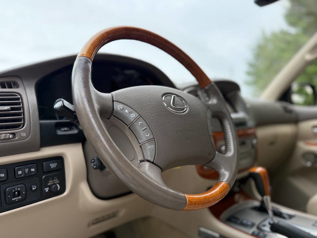 Used 2003 Lexus LX 470 4WD image 20