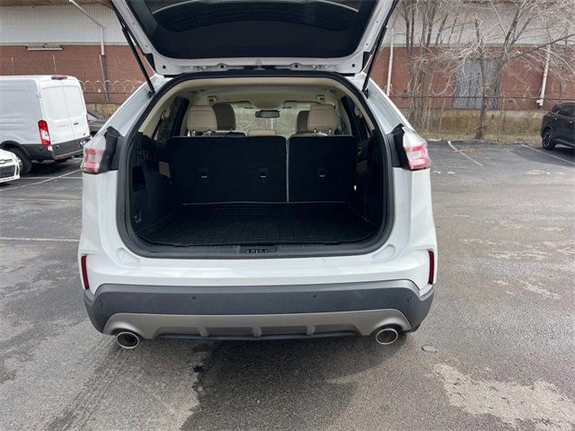 Used 2020 Ford Edge SEL image 12