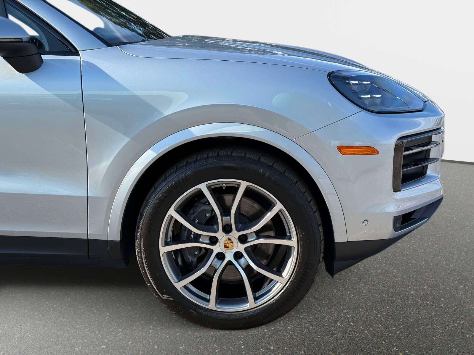 Used 2024 Porsche Cayenne Coupe image 20