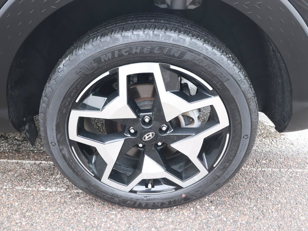 Used 2023 Hyundai Santa Cruz Limited AWD/4WD image 23