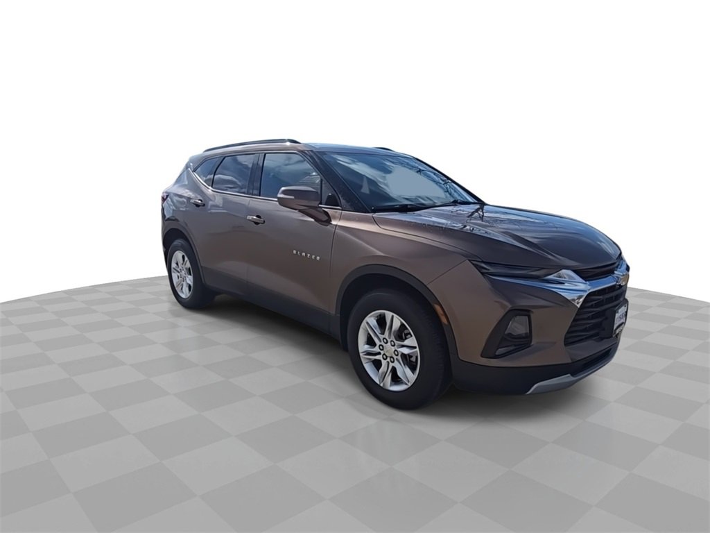 Certified 2019 Chevrolet Blazer LT image 2