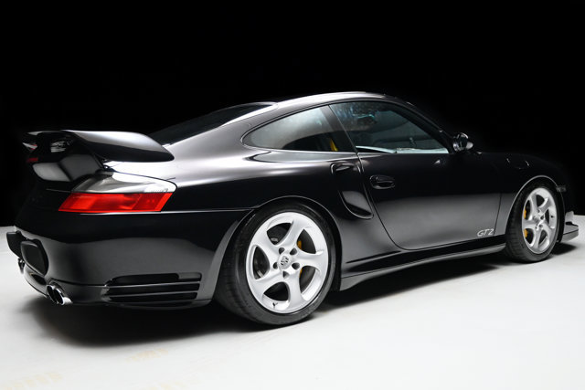 Used 2003 Porsche 911 GT2 RWD image 25