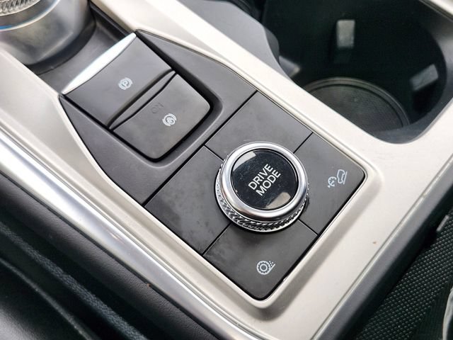 Certified 2023 Ford Explorer XLT w/ Equipment Group 202A AWD/4WD image 27