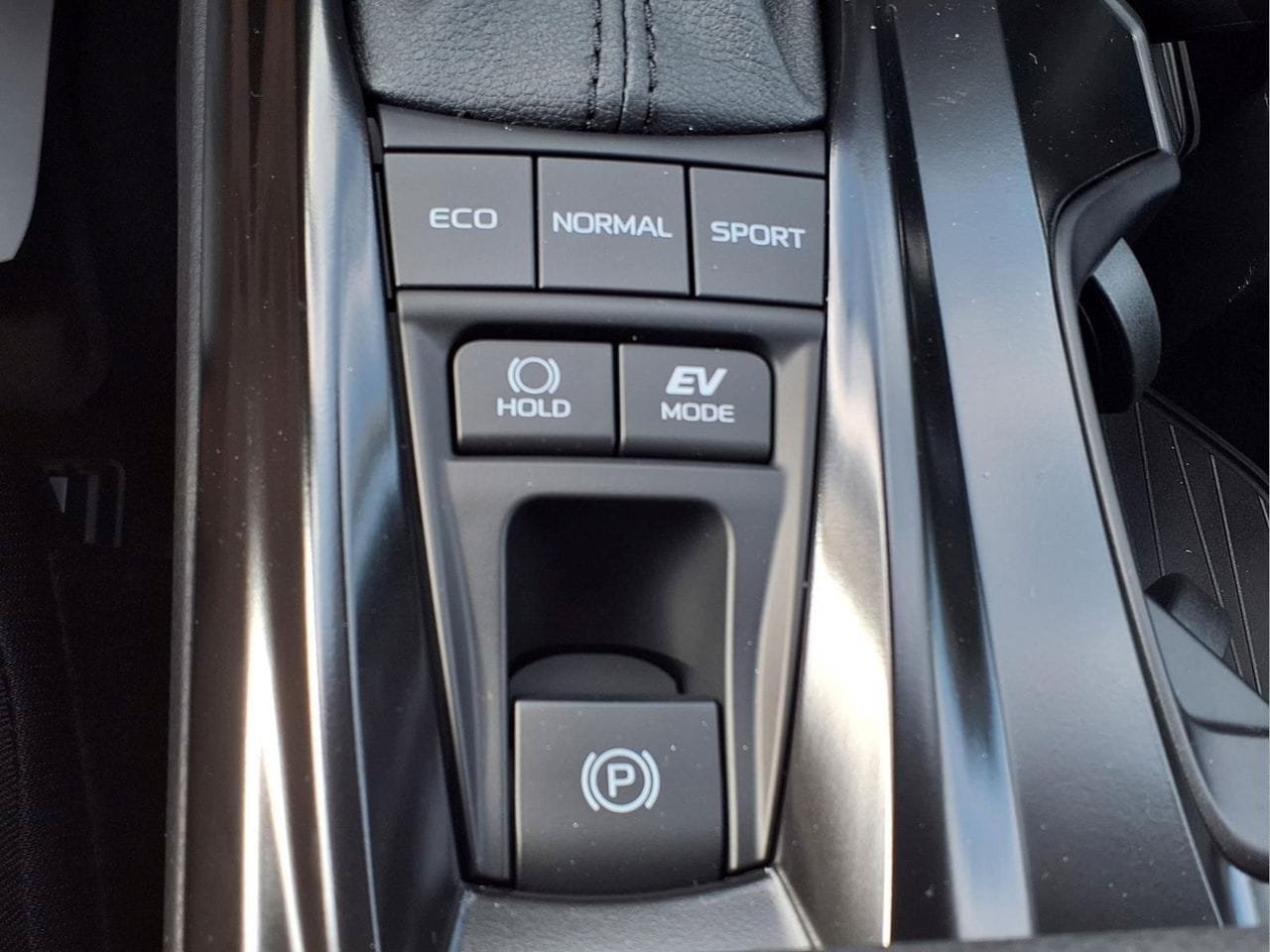 Used 2026 Toyota Camry LE w/ Convenience Package FWD image 18
