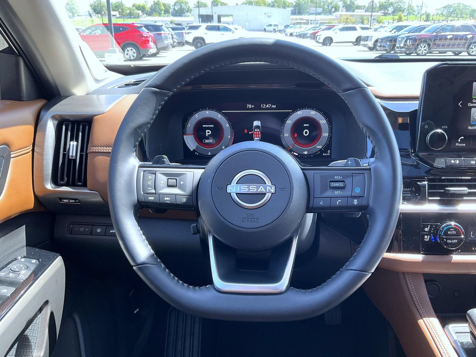 Used 2025 Nissan Pathfinder Platinum w/ Cargo Package AWD/4WD image 11