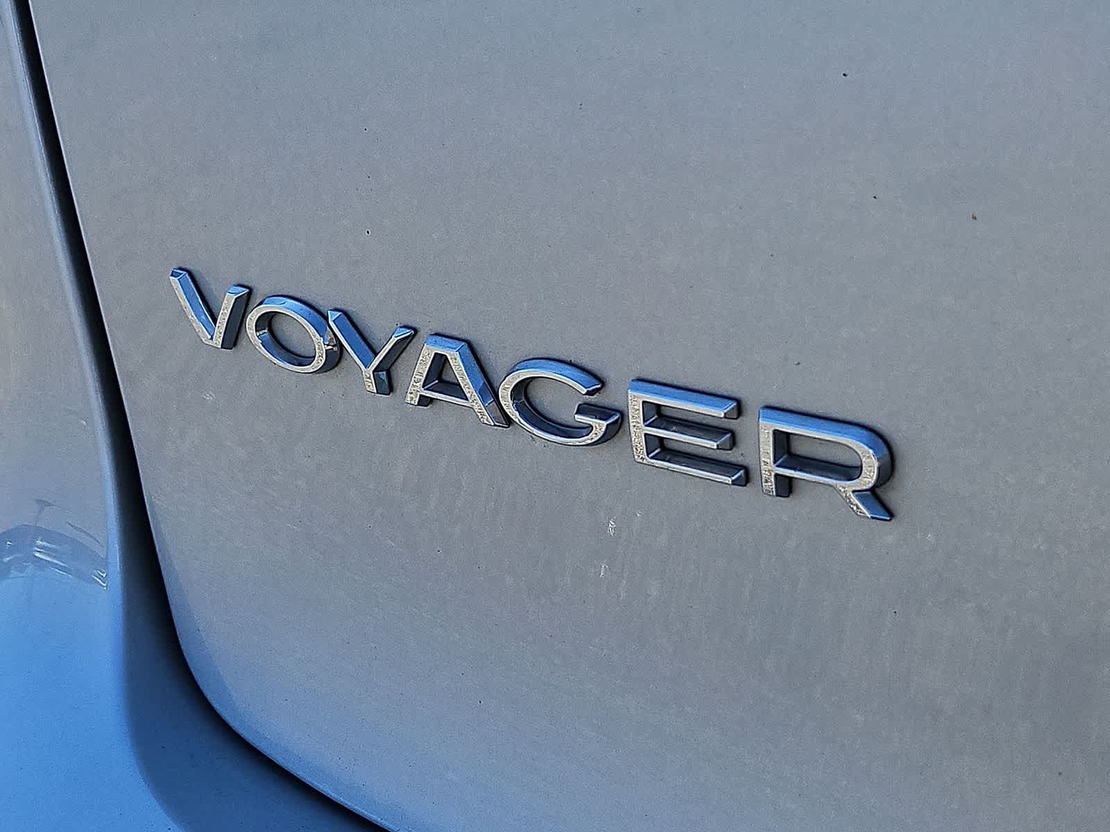 Used 2024 Chrysler Voyager LX FWD image 36
