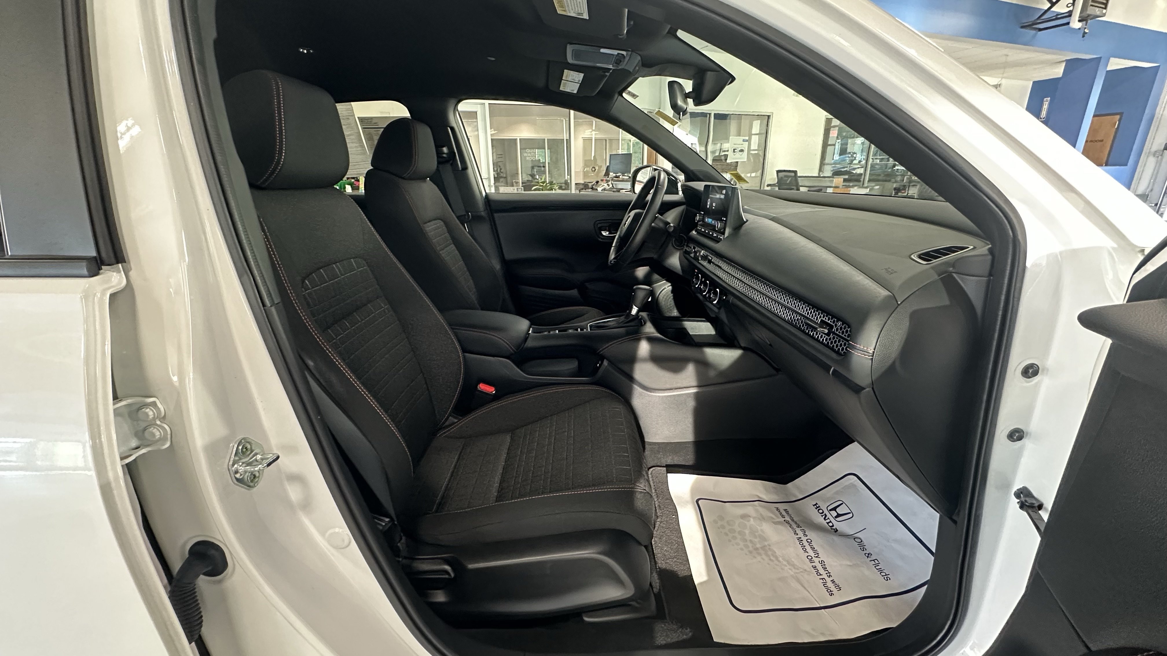 Used 2024 Honda HR-V Sport image 20