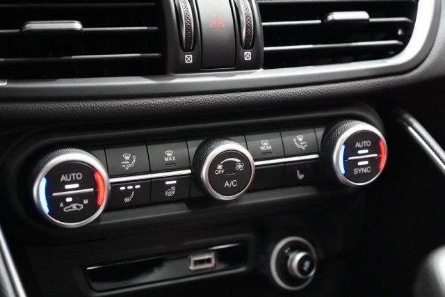 New 2026 Alfa Romeo Giulia Base image 27