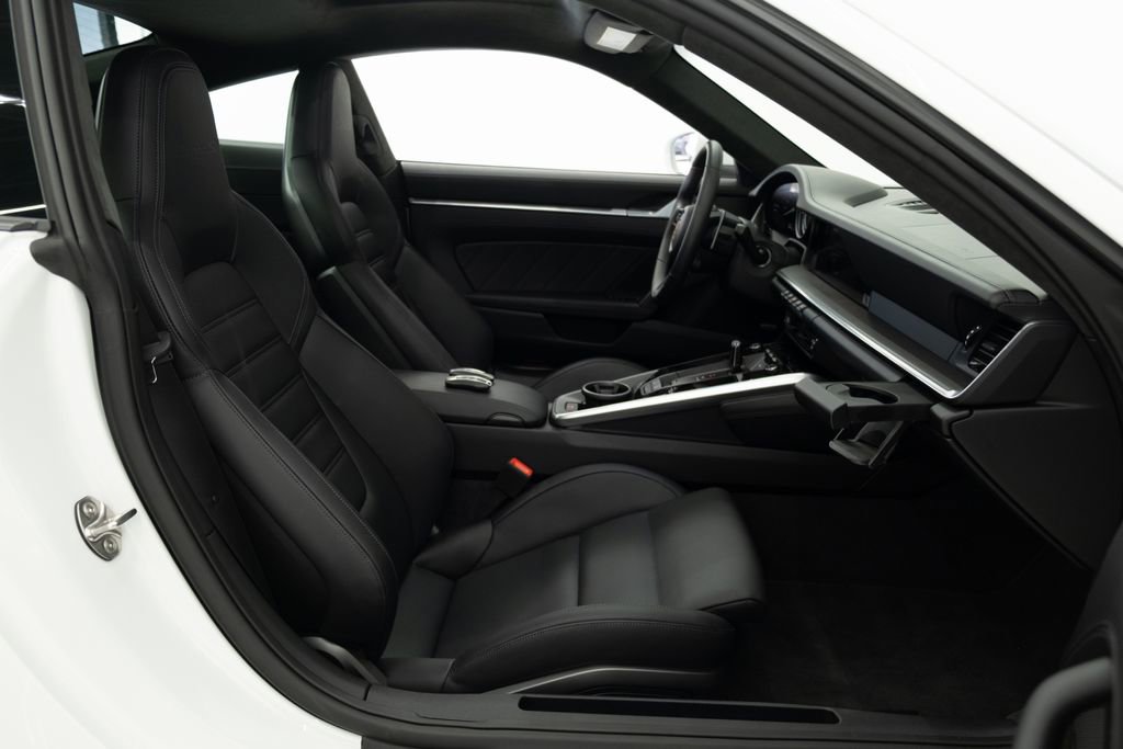 Used 2025 Porsche 911 Turbo S image 36