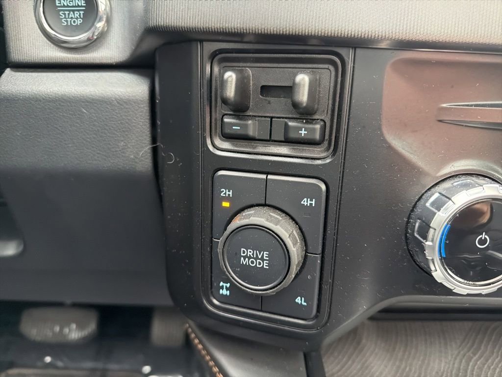 Certified 2024 Ford F250 Platinum image 37