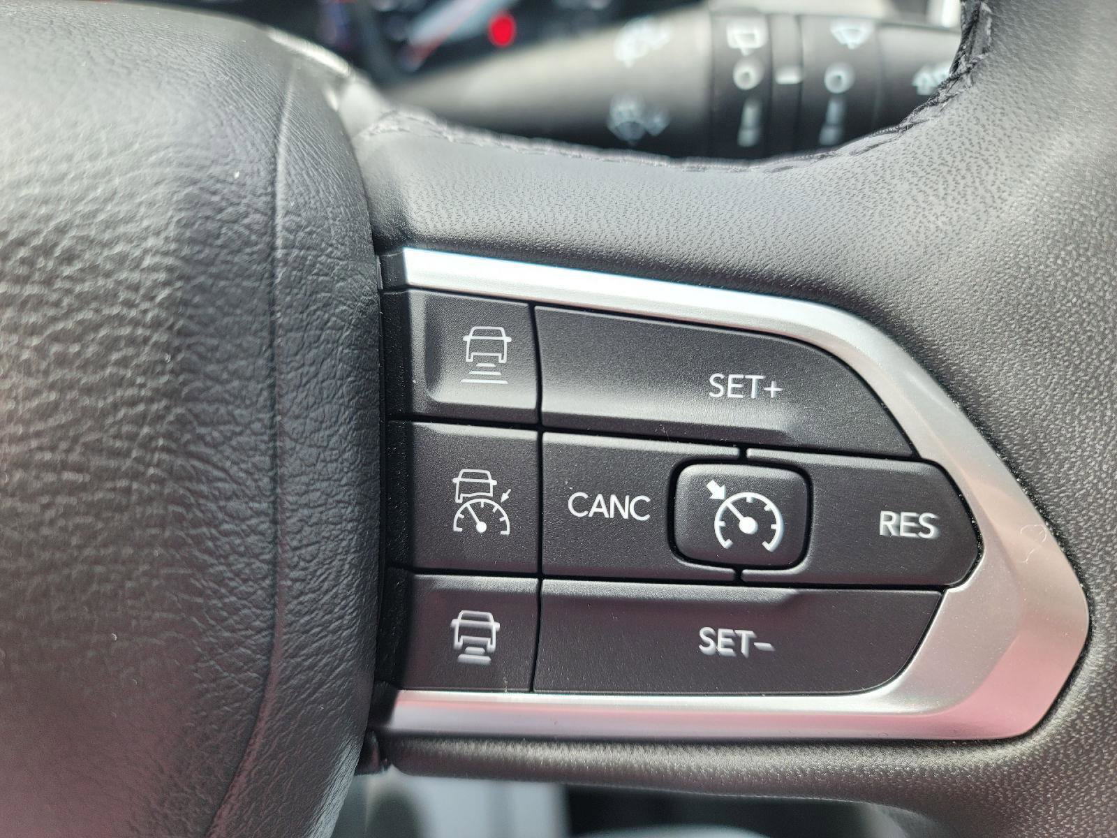 Used 2025 Jeep Compass Limited AWD/4WD image 21