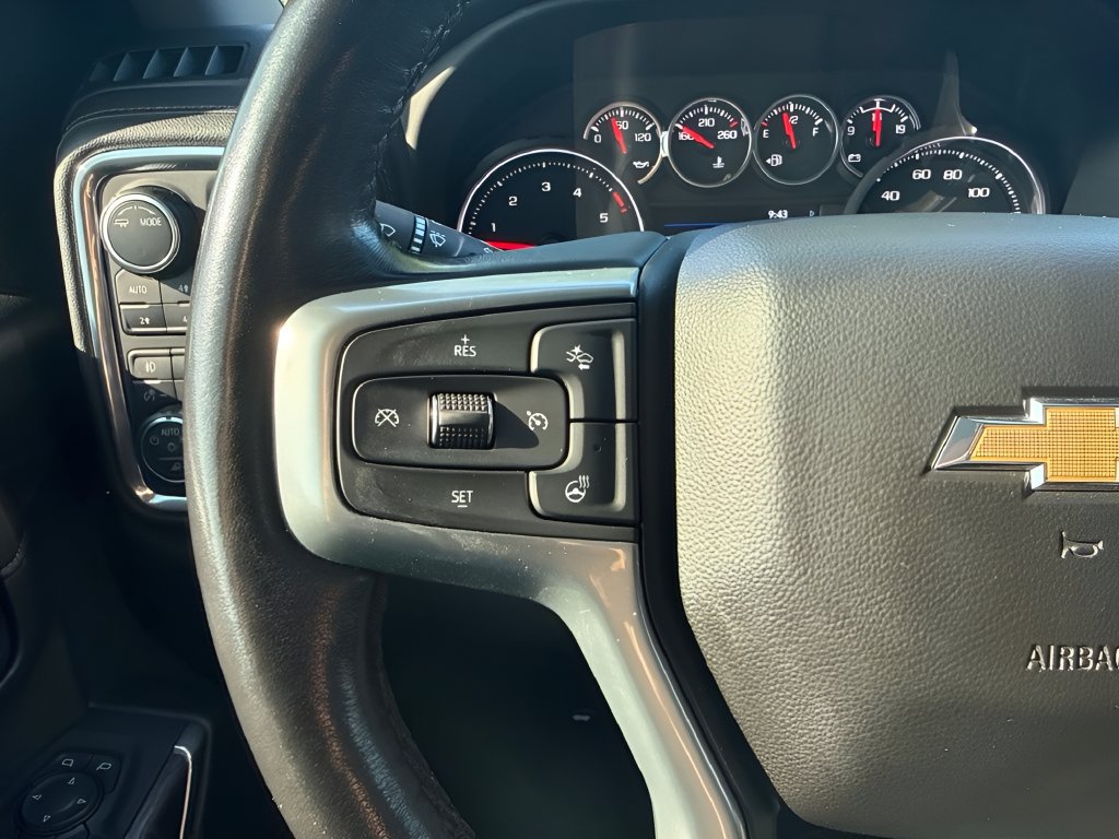 Used 2022 Chevrolet Silverado 2500 LTZ w/ LTZ Plus Package AWD/4WD image 17