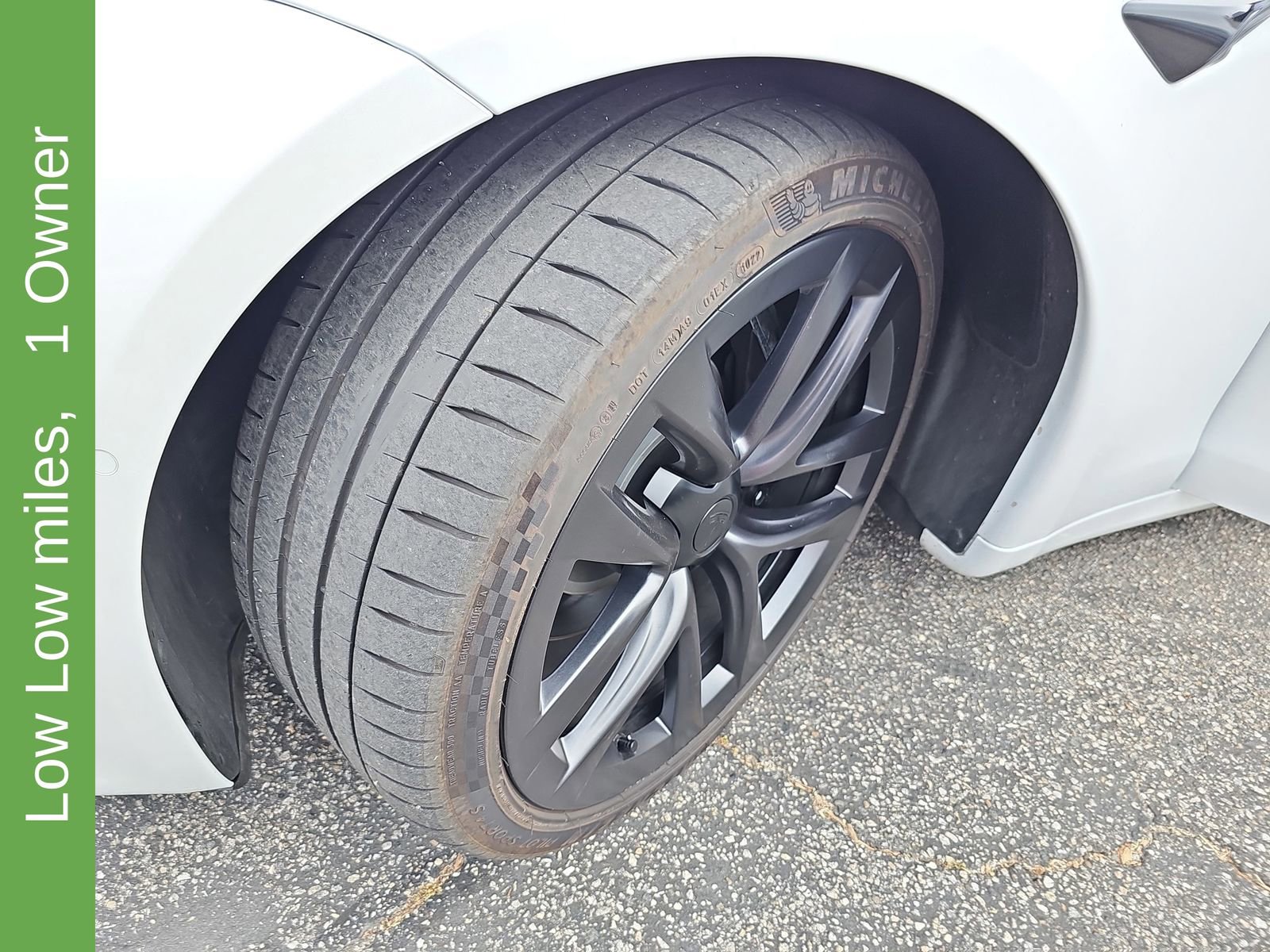 Used 2022 Tesla Model S Plaid image 38