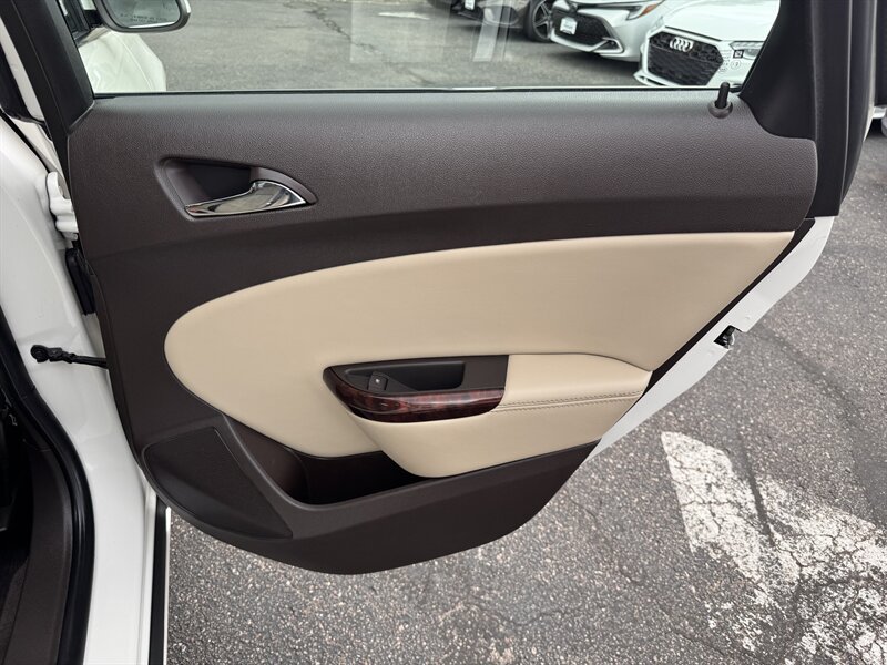 Used 2014 Buick Verano Convenience FWD image 30