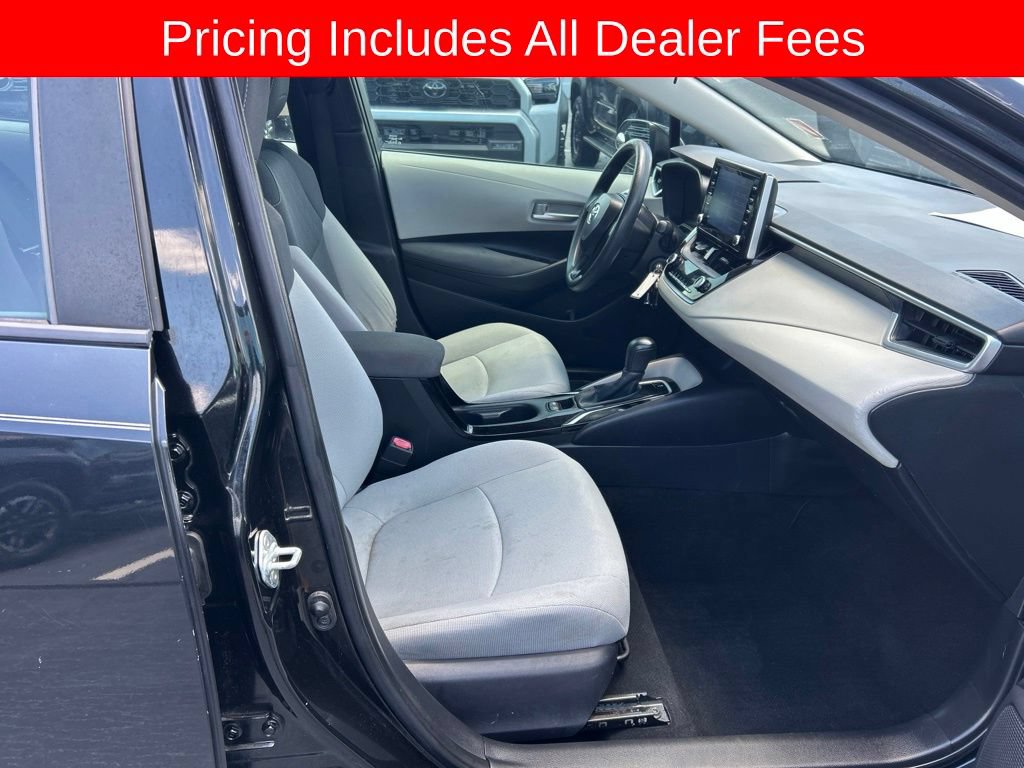 Used 2020 Toyota Corolla LE FWD image 18