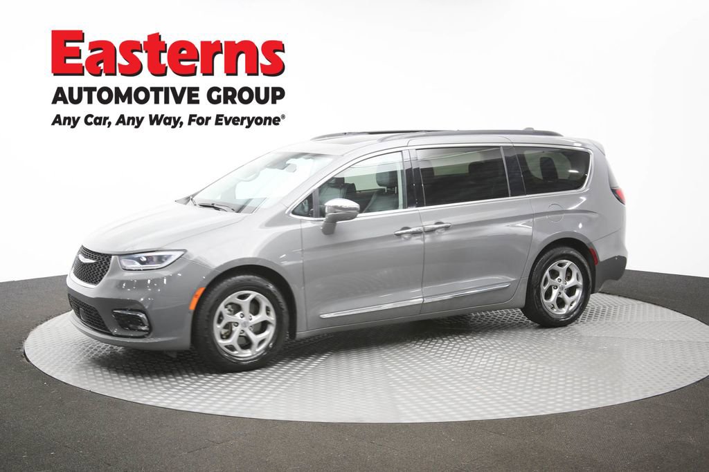 Used 2022 Chrysler Pacifica Limited FWD image 55