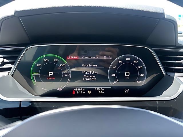 Used 2021 Audi e-tron Prestige w/ Prestige Package AWD/4WD image 26