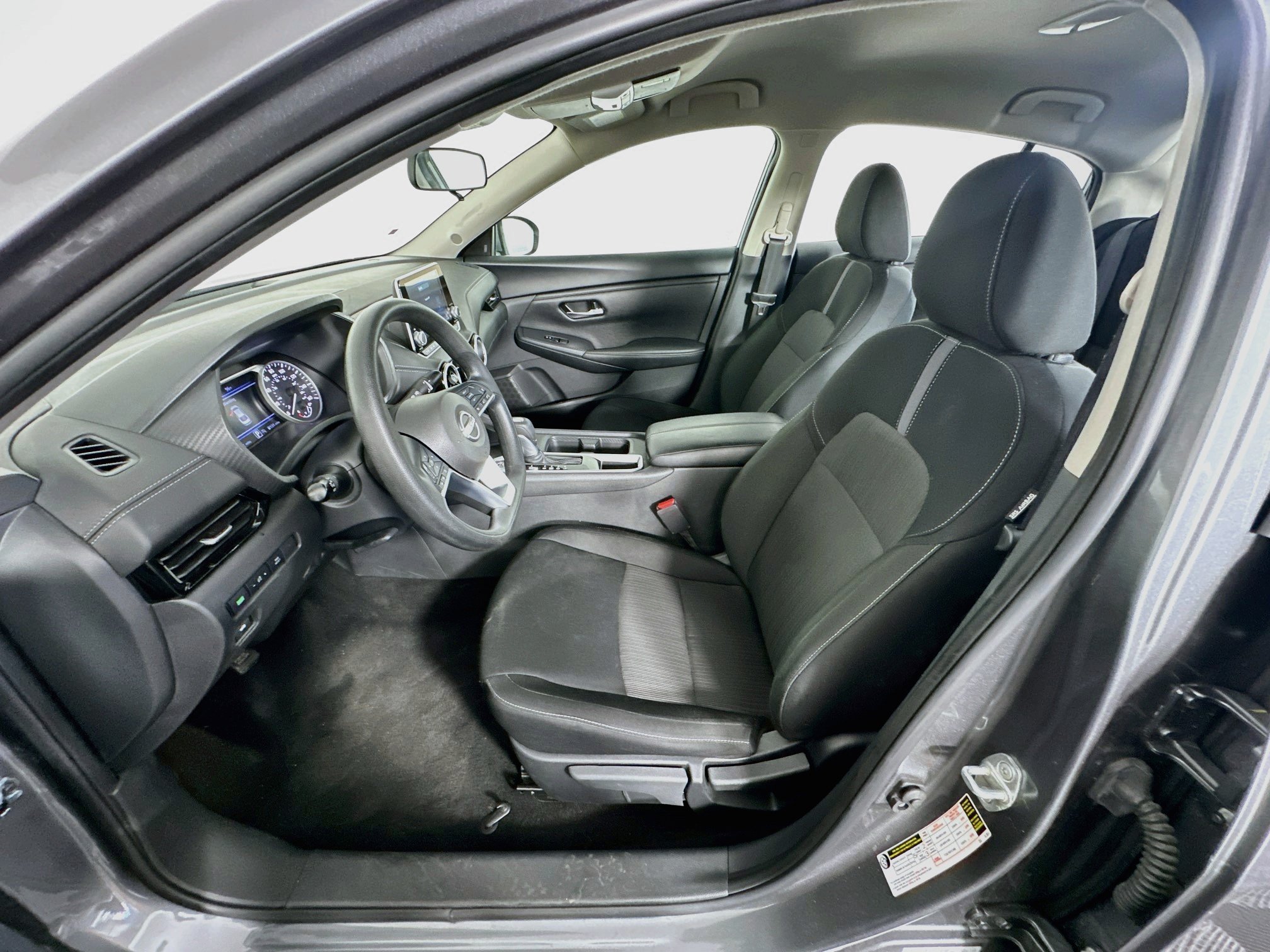 Used 2025 Nissan Sentra SV FWD image 13