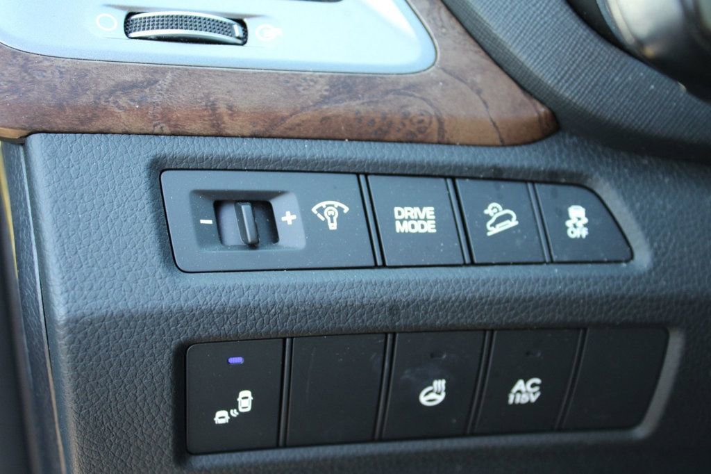 Used 2019 Hyundai Santa Fe XL image 40